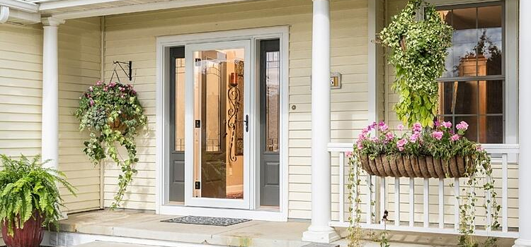 screen door installation in Vacaville