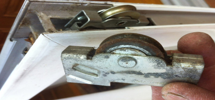 screen door roller repair in Vacaville
